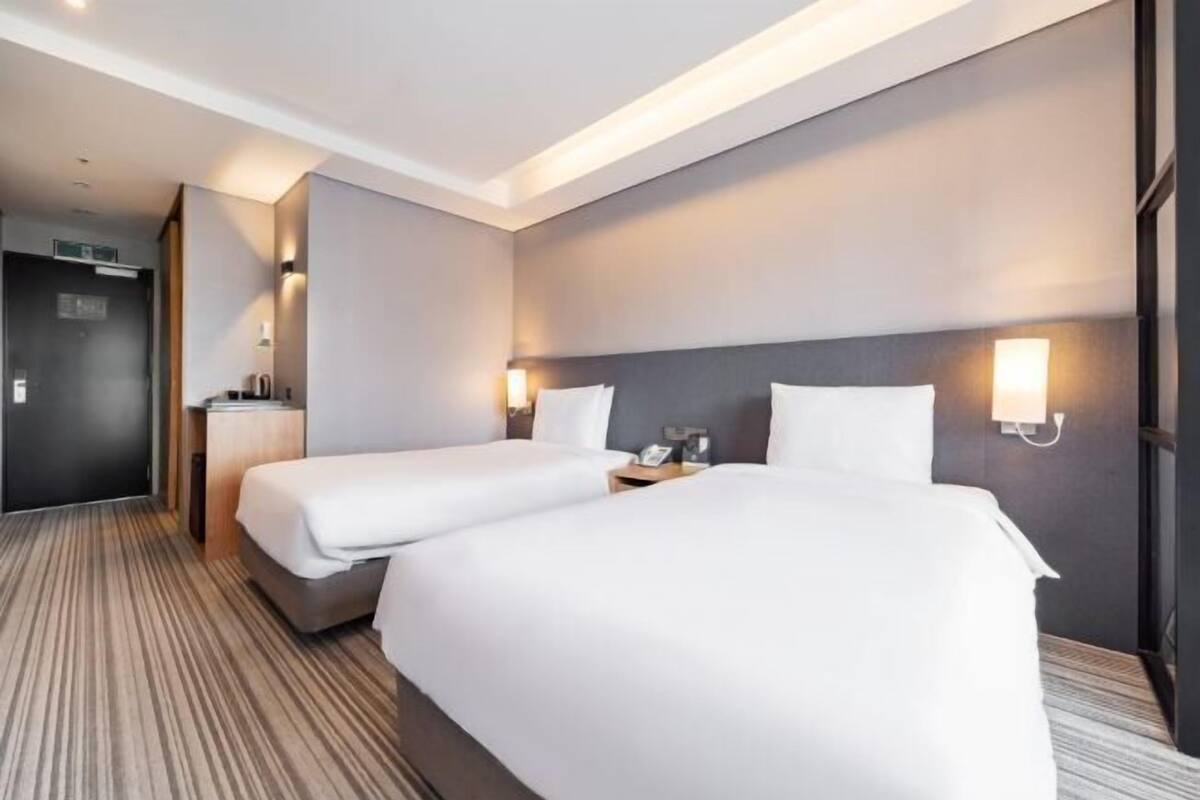 1 quarto, roupas de cama premium, edredons de pluma, cofres nos quartos