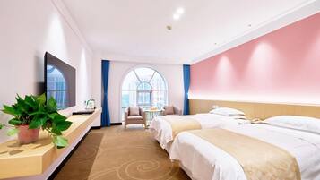 Business Twin Room | Minibar, in-room safe, desk, blackout curtains
