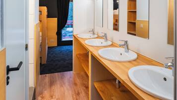 Standaard kamer | Verduisterende gordijnen, gratis wifi, beddengoed