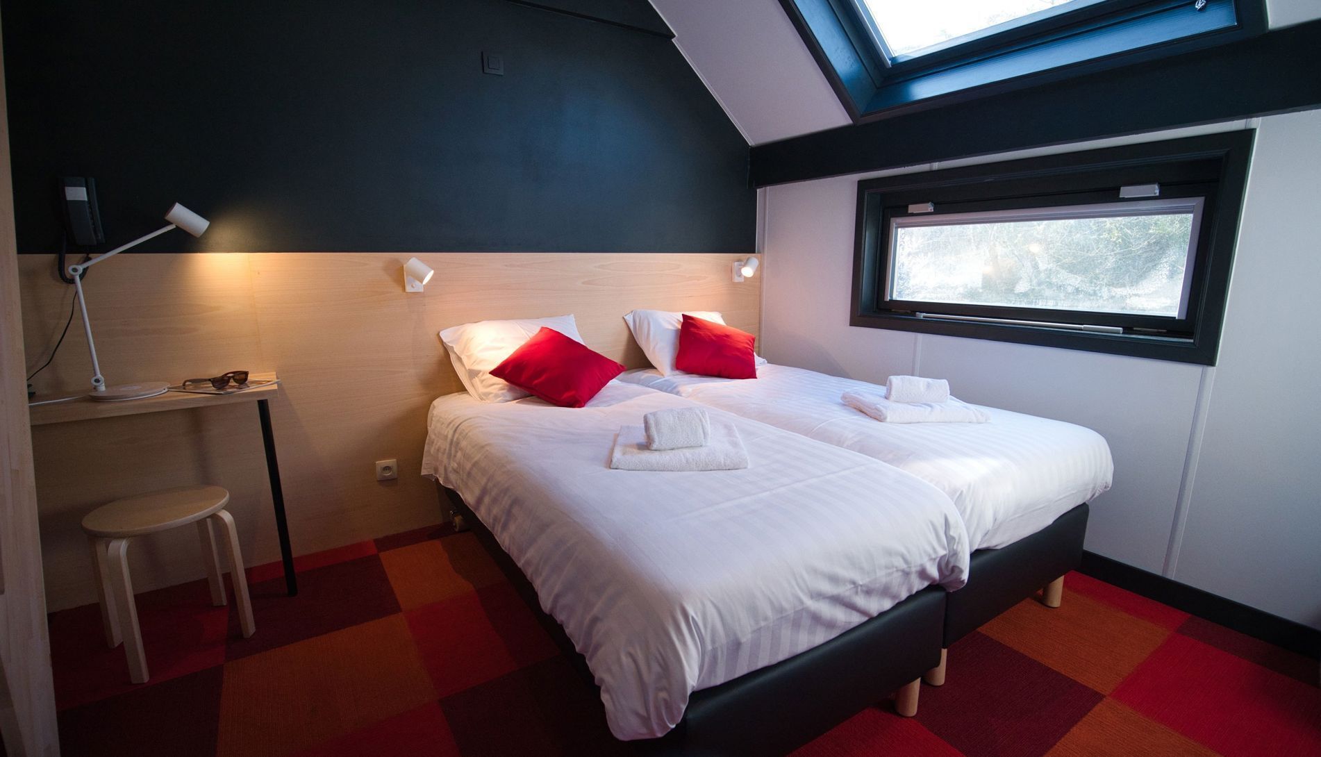 Blackout curtains, free WiFi, bed sheets