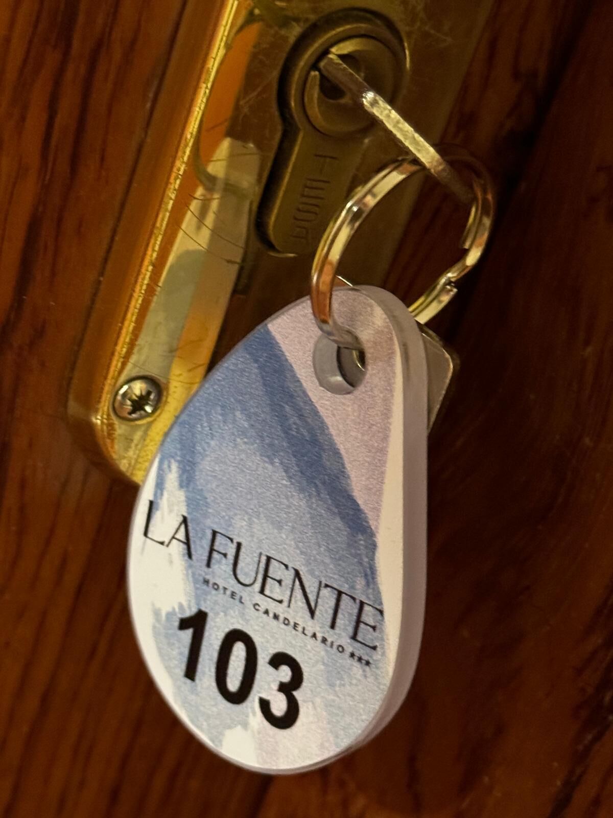 1 bedroom, down duvets, desk, blackout curtains