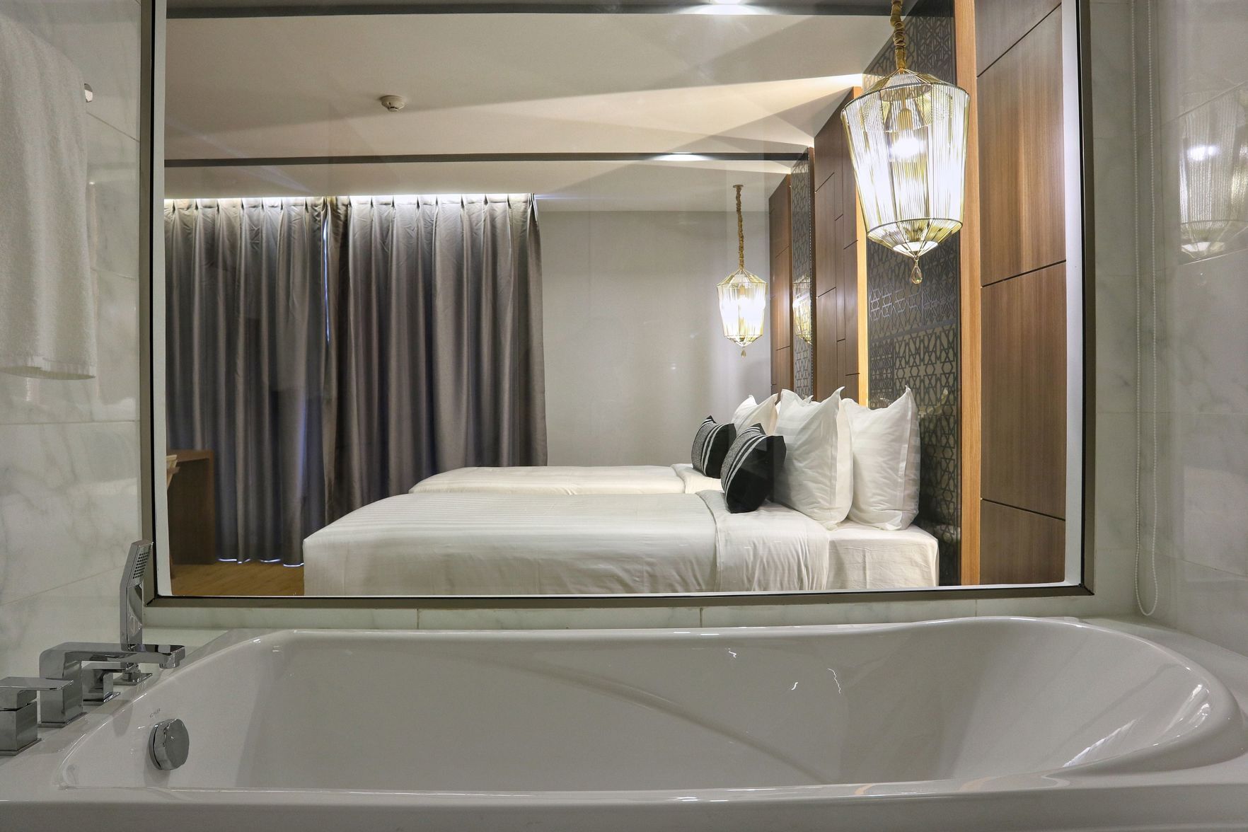 In-room safe, desk, soundproofing, iron/ironing board