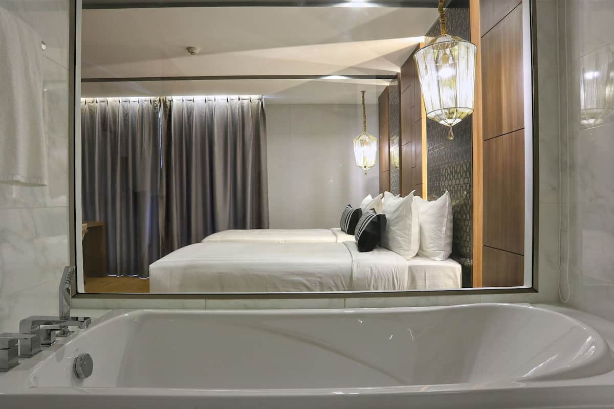 In-room safe, desk, soundproofing, iron/ironing board