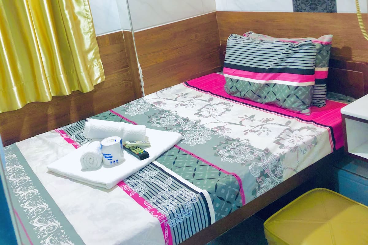 Soundproofing, free WiFi, bed sheets, wheelchair access