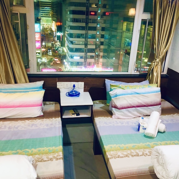 Twin Room | Soundproofing, free WiFi, bed sheets, wheelchair access