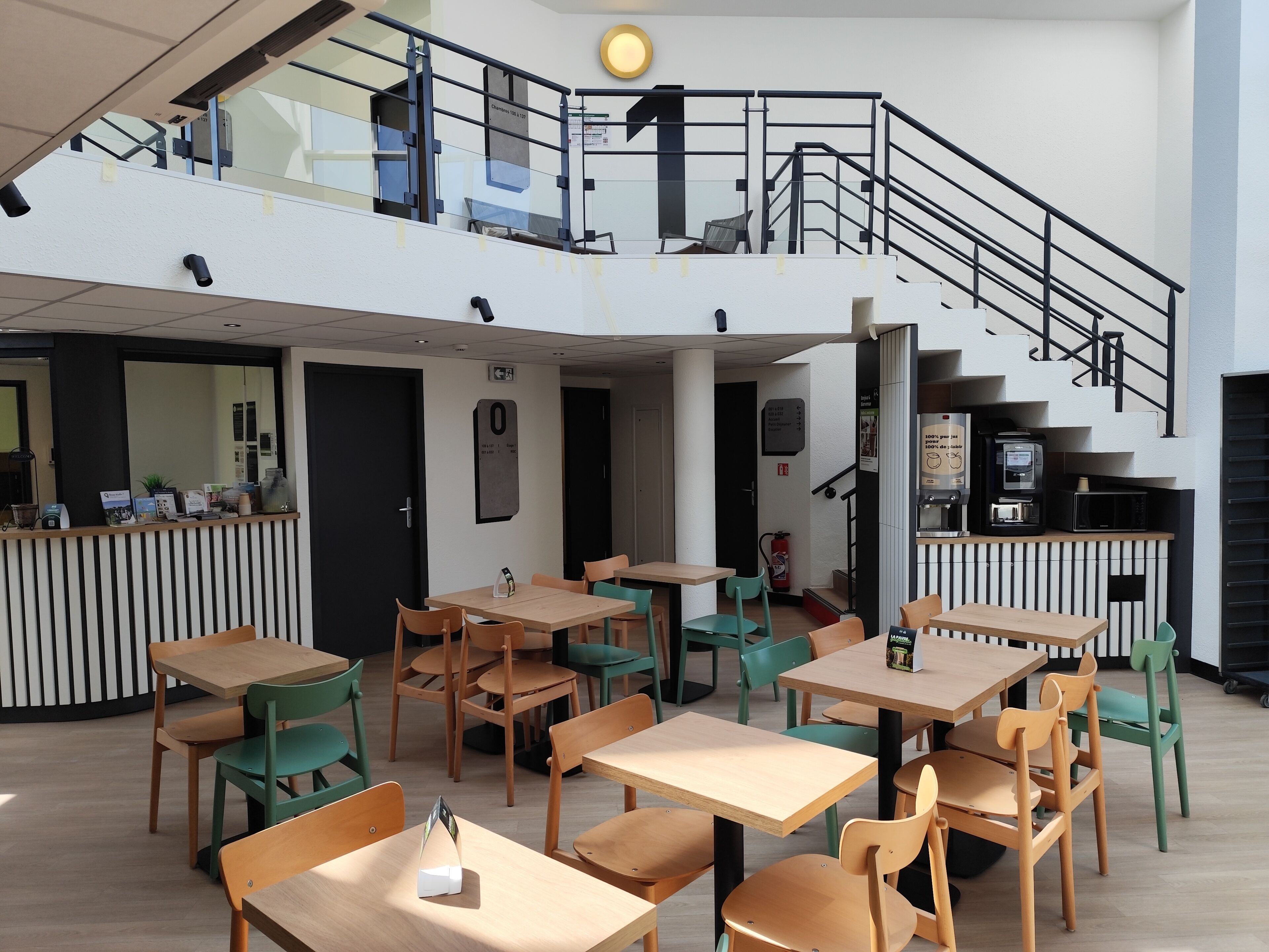 Desayuno buffet todos los días (con cargo) 