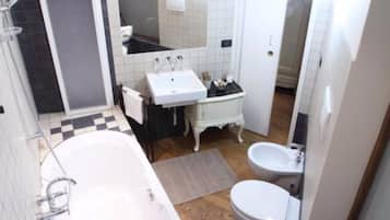 Chambre Double | Salle de bain