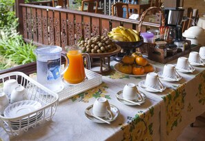 Breakfast area - Little Home (Chiang Mai)