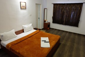 Bureau, chambres insonorisées, lits pliants/supplémentaires