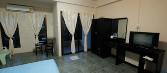 ซิตี้ แมนชั่น