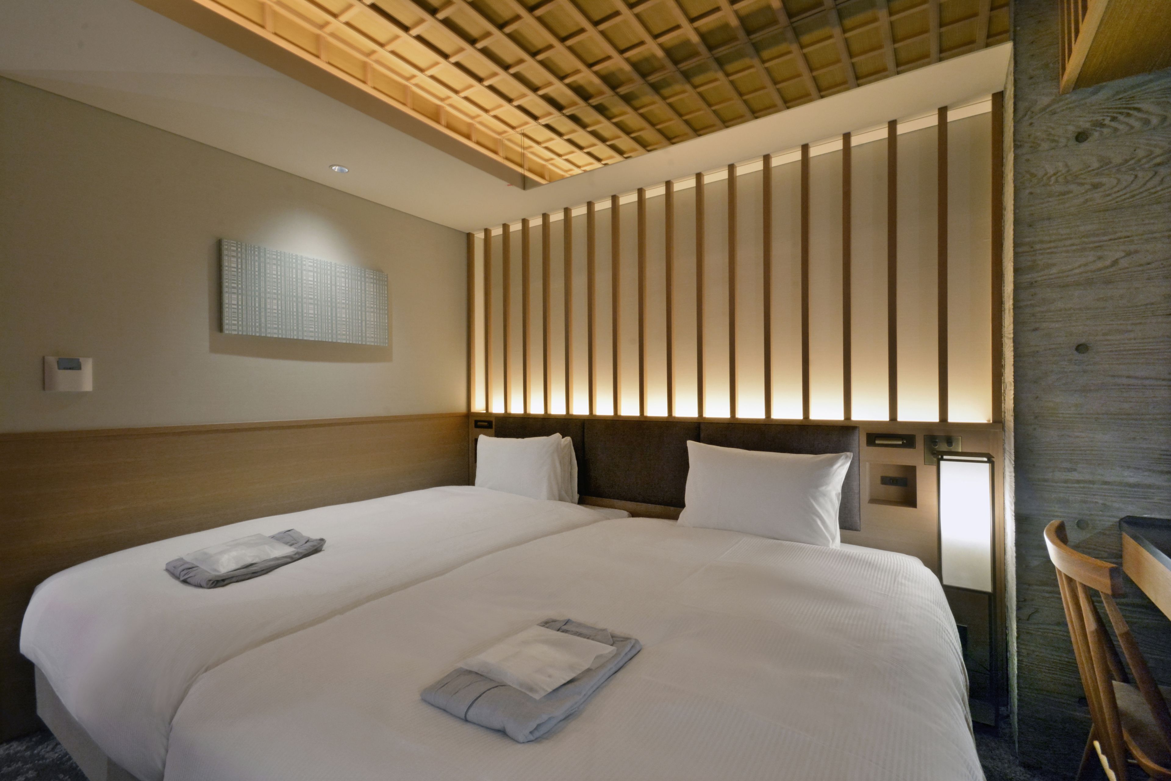 standard twin room, non smoking | 1 bedroom, in-room safe, free wifi