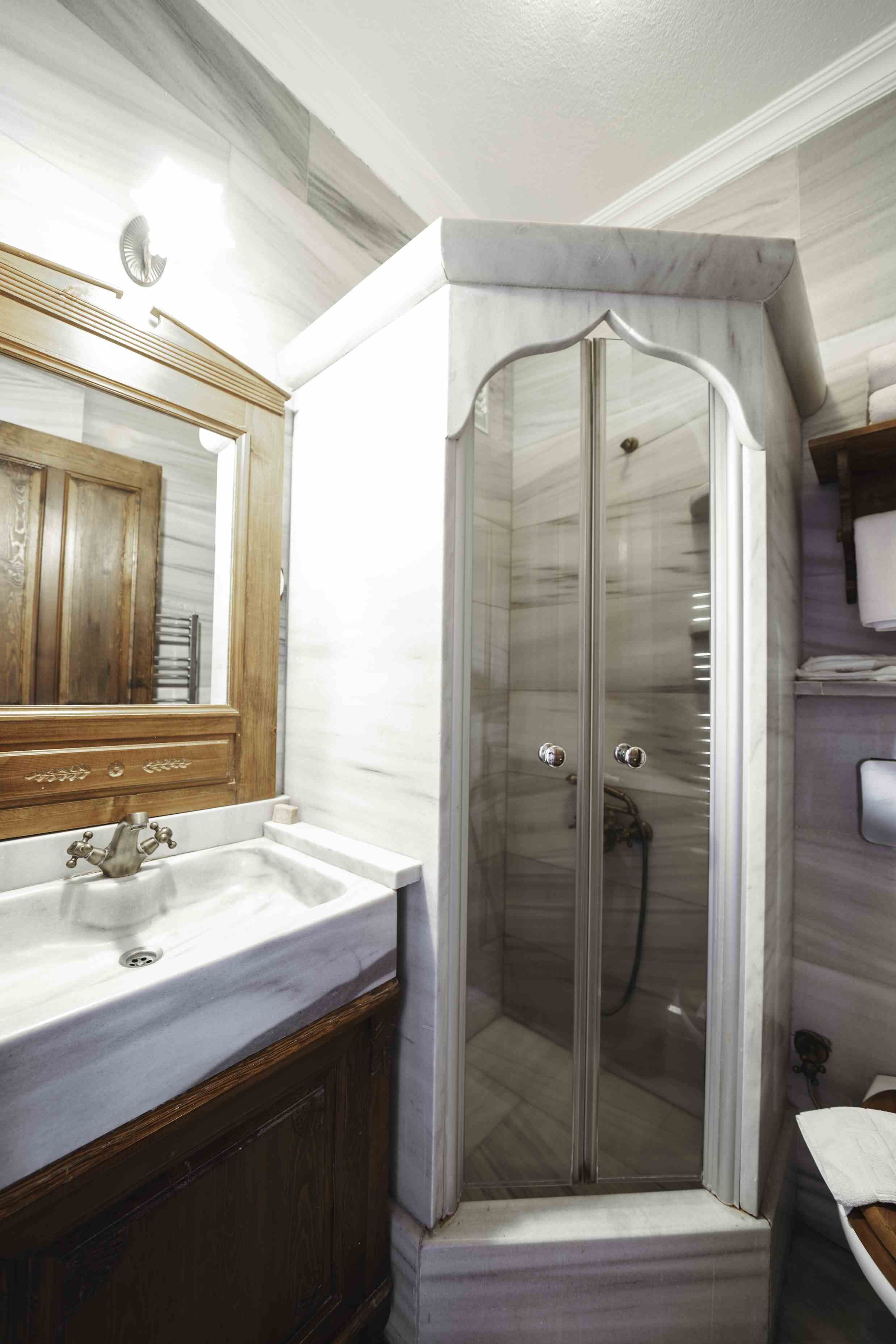 shower, free toiletries, hair dryer, bathrobes