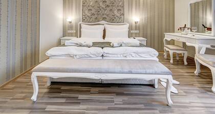 Boutique Hotel Diama