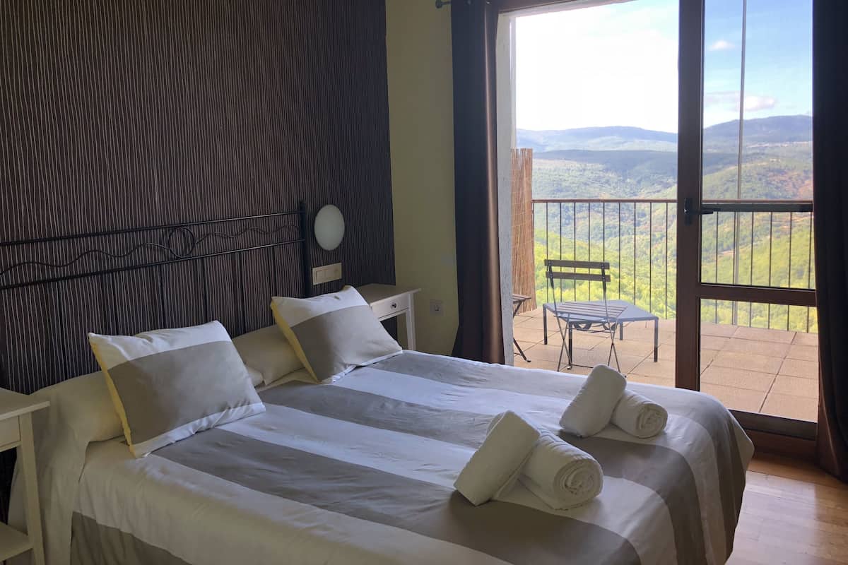 Double Room, Terrace, Mountain View | Desk, cribs/infant beds, free WiFi