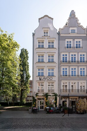 Front of property - Lavoo Boutique Apartments (Gdansk)