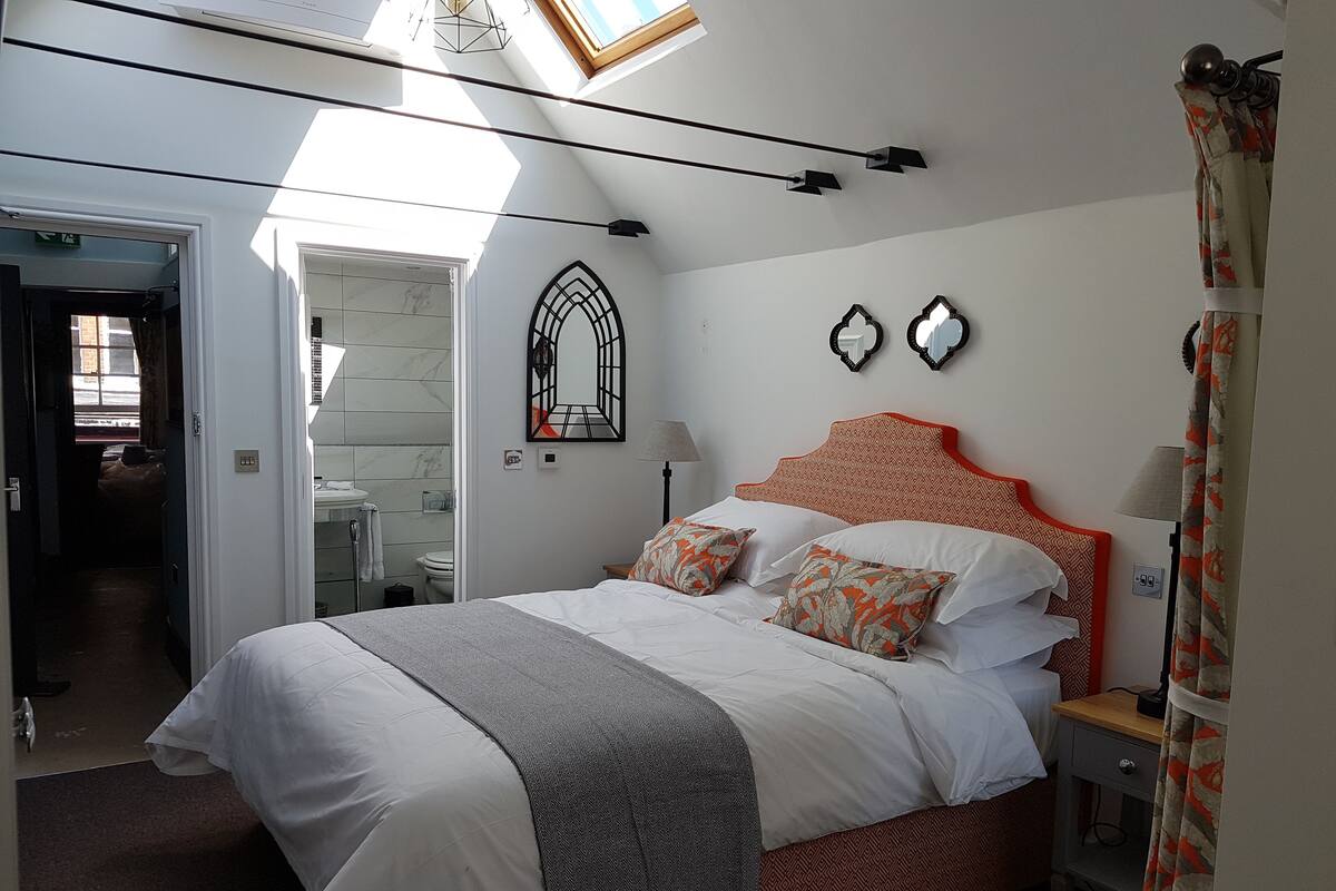 Deluxe Double Room, Ensuite (Townhouse )