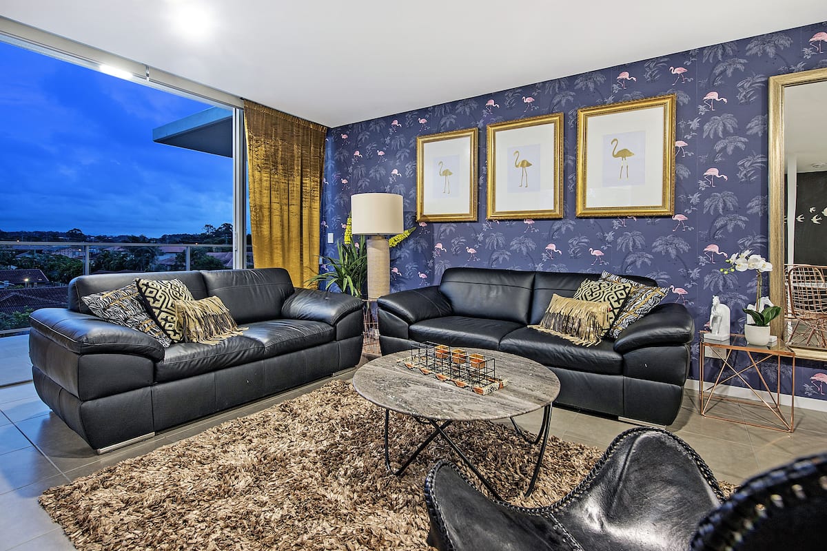 Family Penthouse, Pool Access, Mountain View | Bathroom | Shower, free toiletries, towels