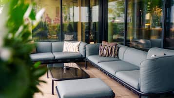 ํ
๋ผ์ค/ํํฐ์ค