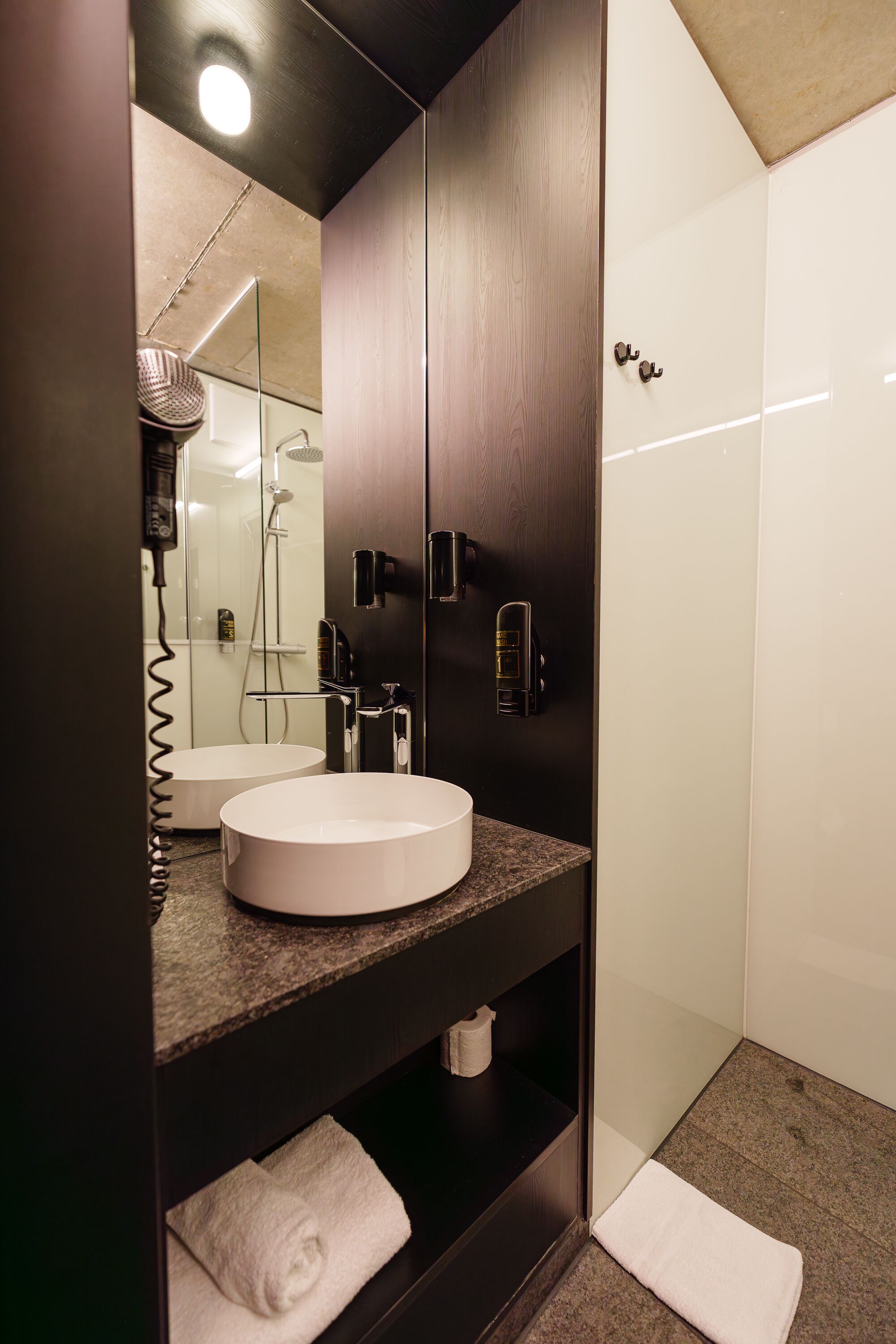 1 bedroom, hypo-allergenic bedding, soundproofing, iron/ironing board