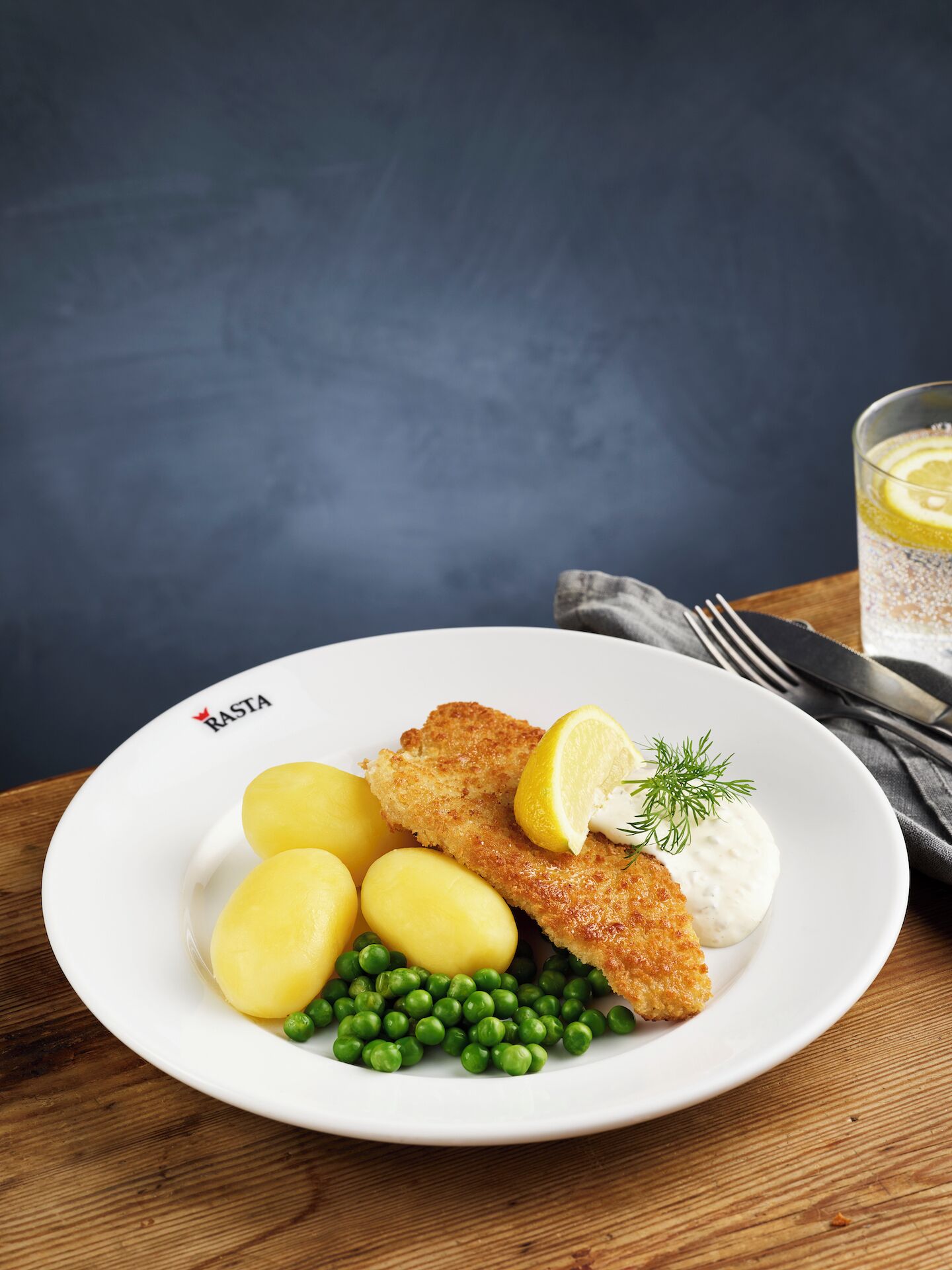 breakfast, lunch, dinner served; local and international cuisine