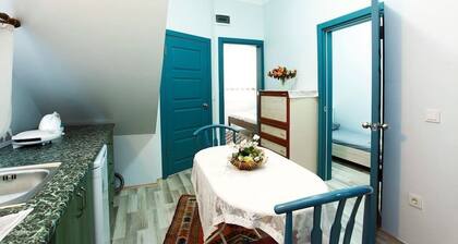 Blue Suites by V