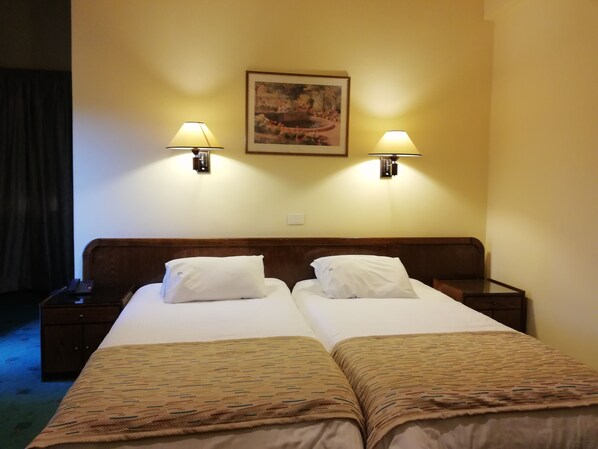 Standard Double Room | Minibar, rollaway beds, free WiFi - Garden Hotel (Broumana)