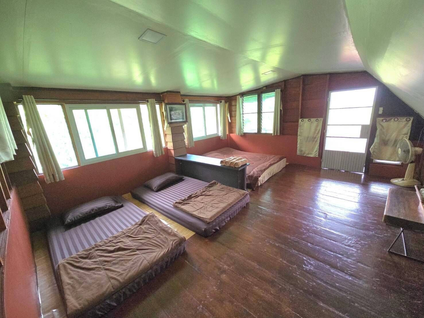 Sakura | 手提電腦工作空間、免費 Wi-Fi、床單