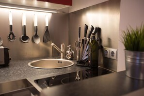 Private kitchenette - Top-Apartments-Vienna Gölsdorf (Vienna)