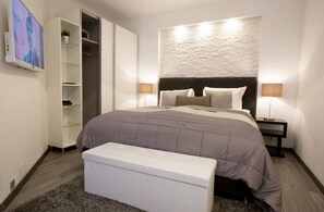 In-room safe, desk, iron/ironing board, free cots/infant beds - Top-Apartments-Vienna Gölsdorf (Vienna)