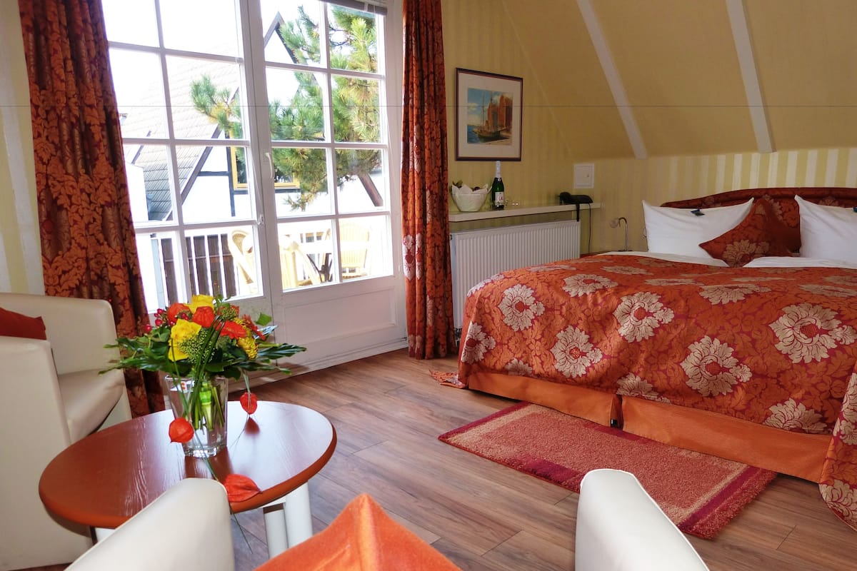 Double Room | Individually decorated, individually furnished, soundproofing
