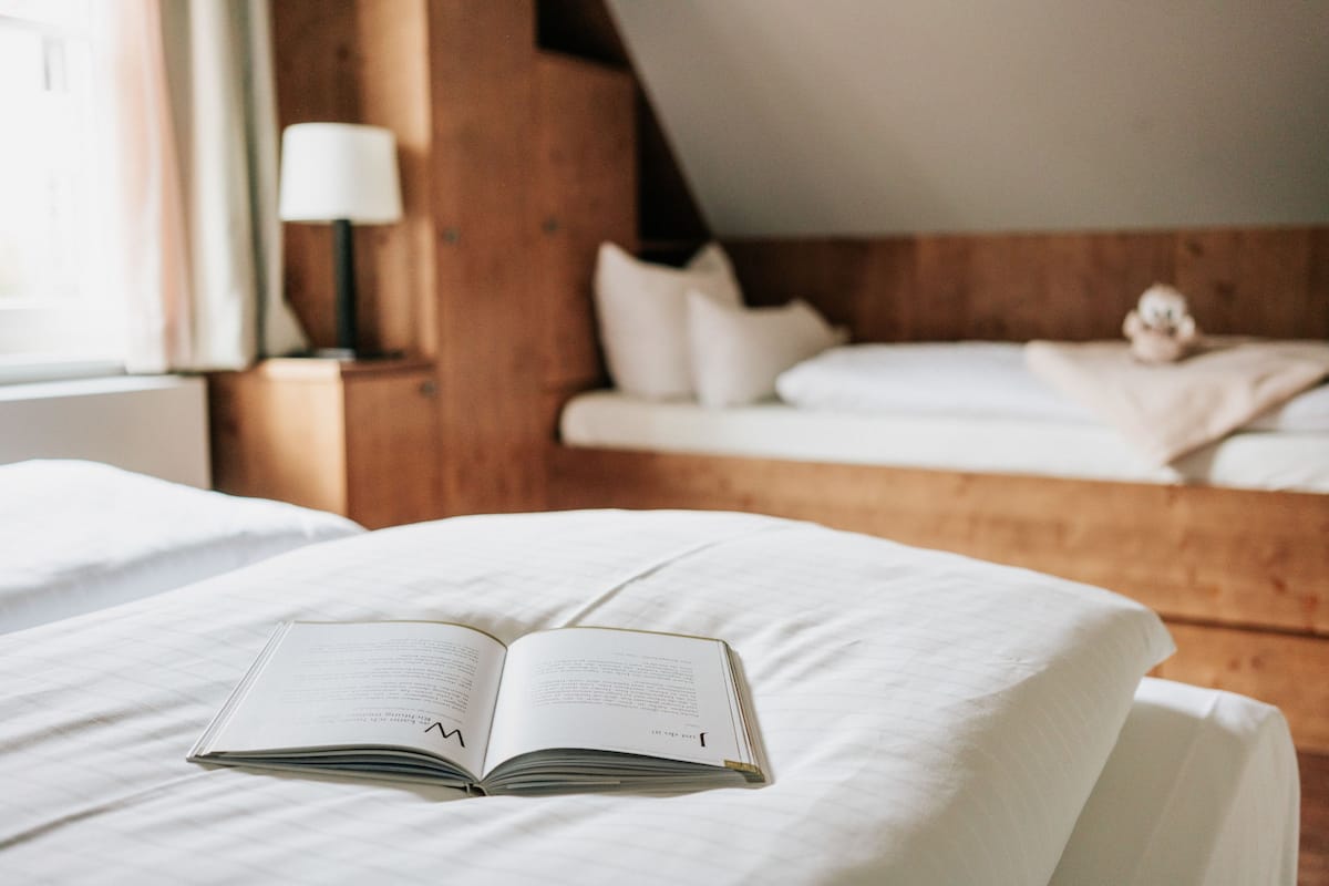 3 bedrooms, premium bedding, in-room safe, cots/infant beds