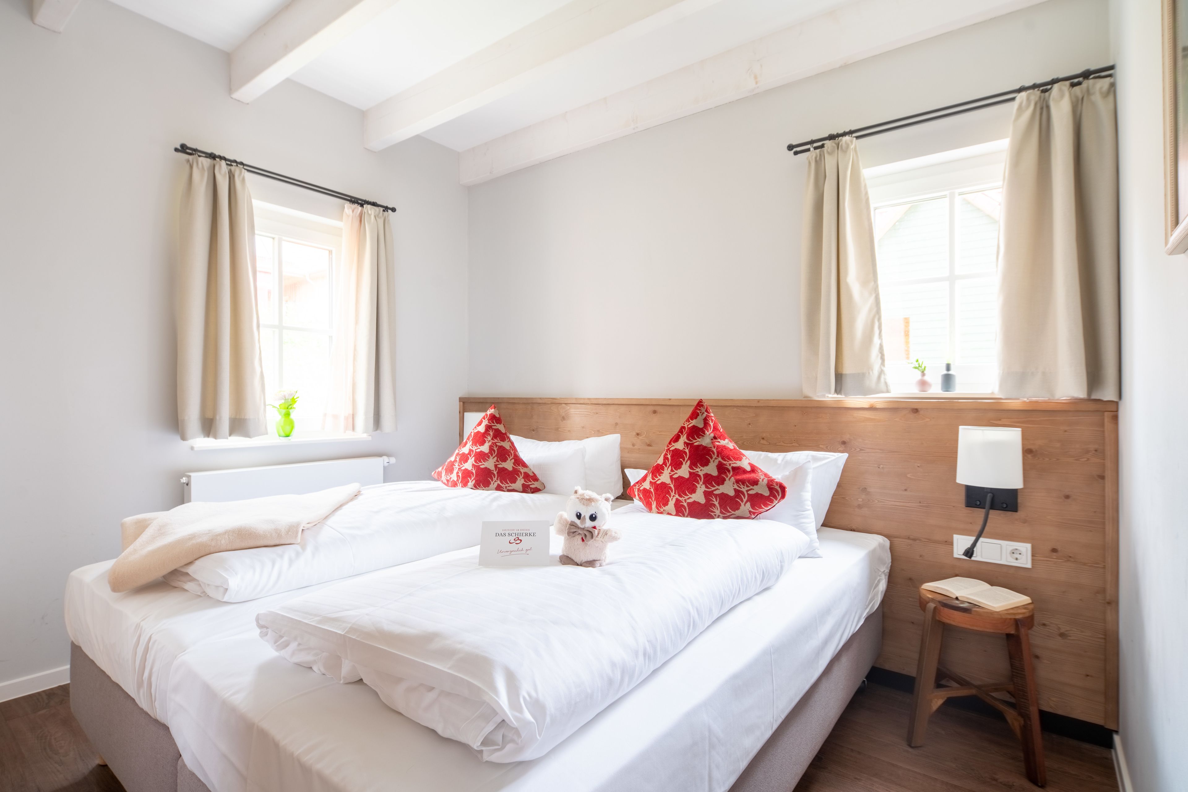 3 bedrooms, premium bedding, in-room safe, cots/infant beds