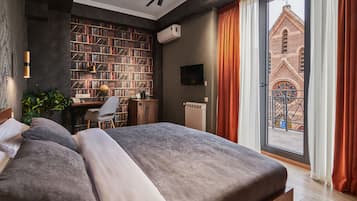 Junior Double Room, Terrace, City View | 1 bedroom, minibar, in-room safe, desk