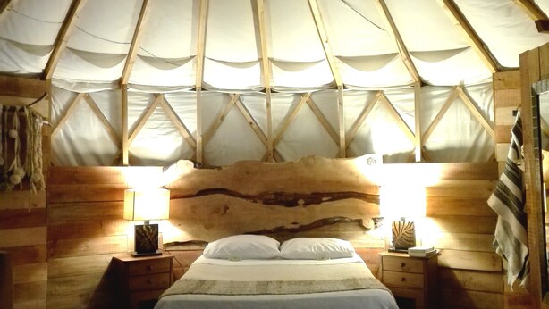 Interior - Yurt in Puyehue with Volcano Views (Puyehue)