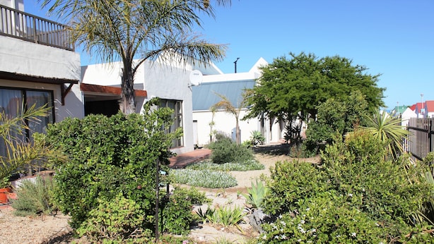 Garden view - 4 Skilpadjie (Langebaan)