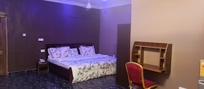 Executive Room, 1 Bedroom, Non Smoking, City View | Egyptian cotton sheets, down comforters, Tempur-Pedic beds