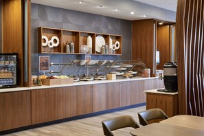 Free daily continental breakfast - Springhill Suites Grand Rapids West (Grandville)