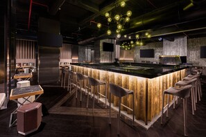 Bar (on property) - Indore Marriott Hotel (Indore)