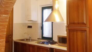 Ferienhaus, eigener Pool | Eigene Kochnische | Großer Kühlschrank, Ofen, Herdplatte