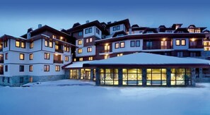 Fasade – kveld/natt