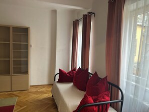Comfort-Apartment, 3 Schlafzimmer | 2 Schlafzimmer, Schreibtisch, Verdunkelungsvorhänge