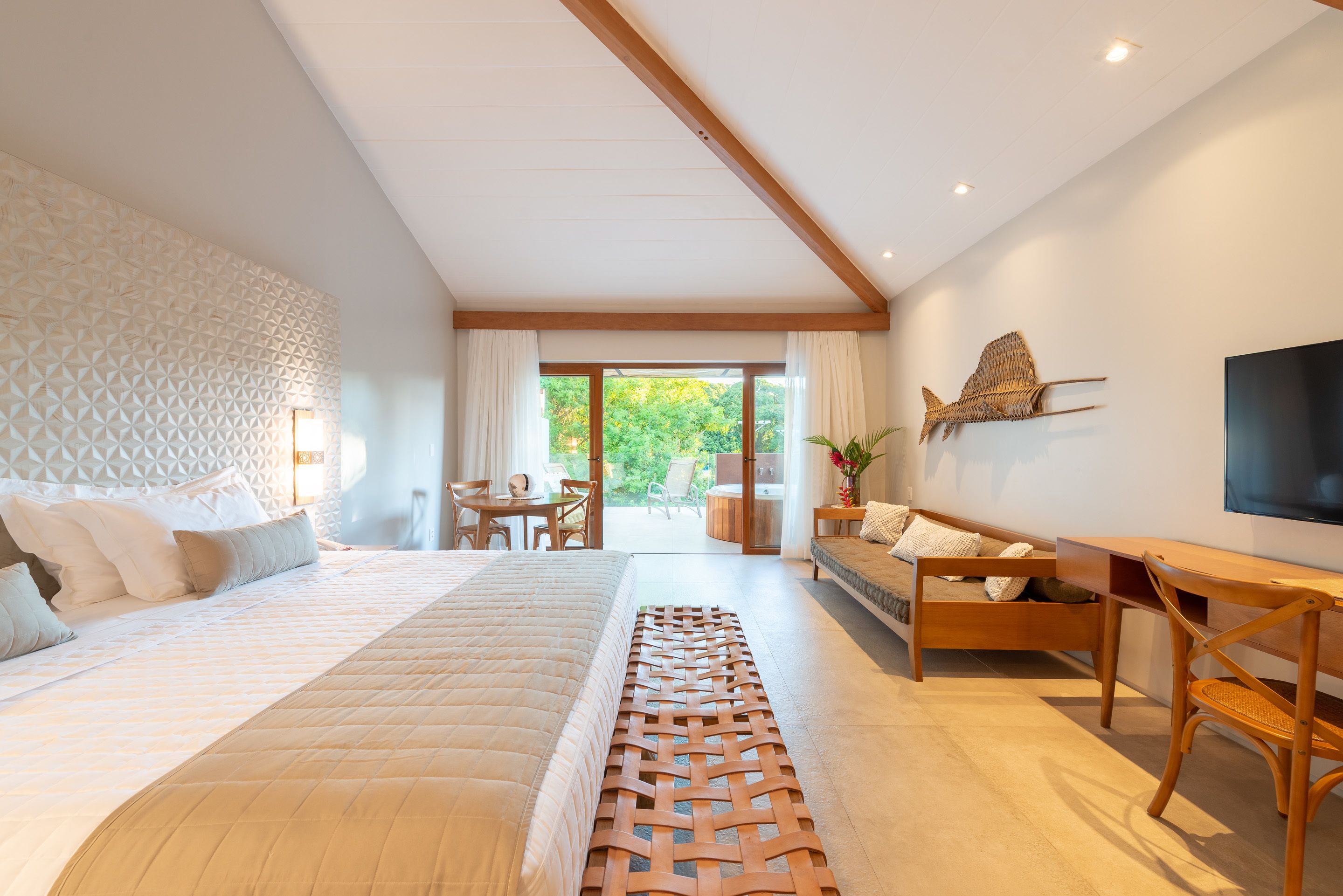 Minibar, in-room safe, blackout curtains, free WiFi