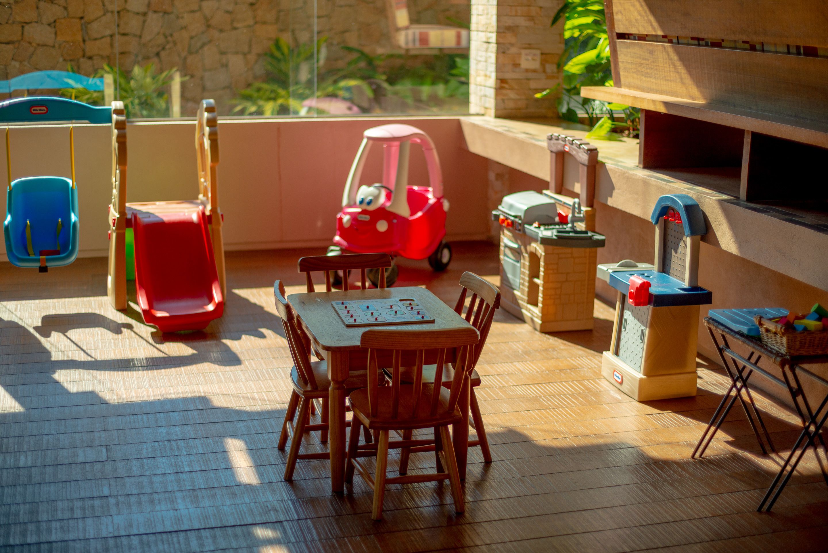 含每日吃到飽早餐