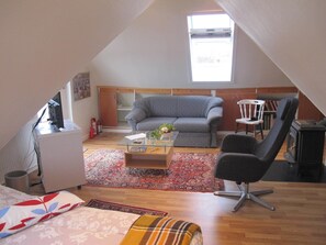 Comfort Quadruple Room, 1 Bedroom | Individually decorated, desk, soundproofing, iron/ironing board - Guesthouse Sharon Aarhus (Aarhus)