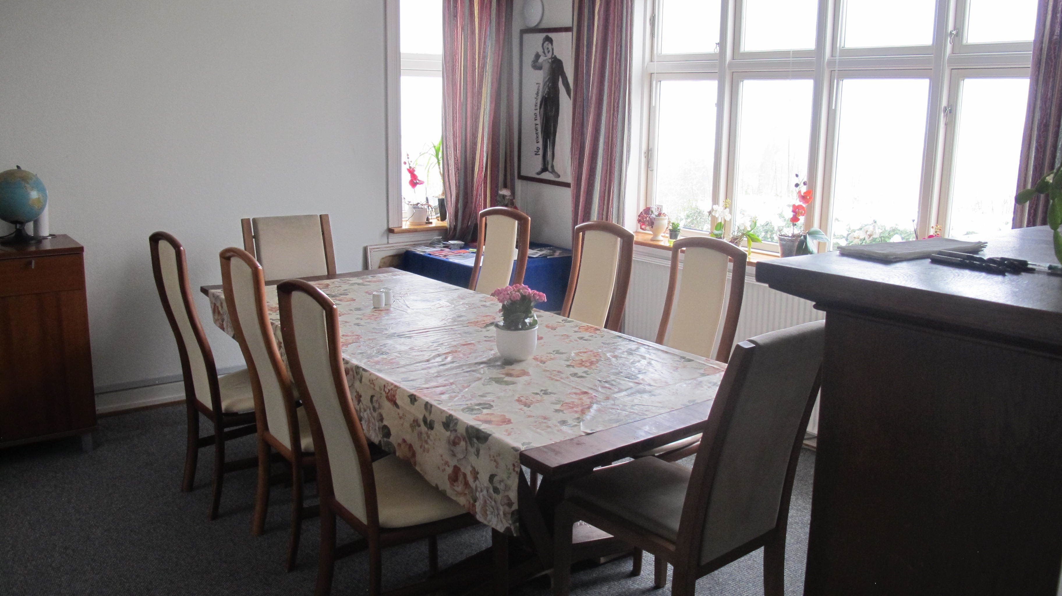 House, 5 Bedrooms, Kitchen | In-room dining