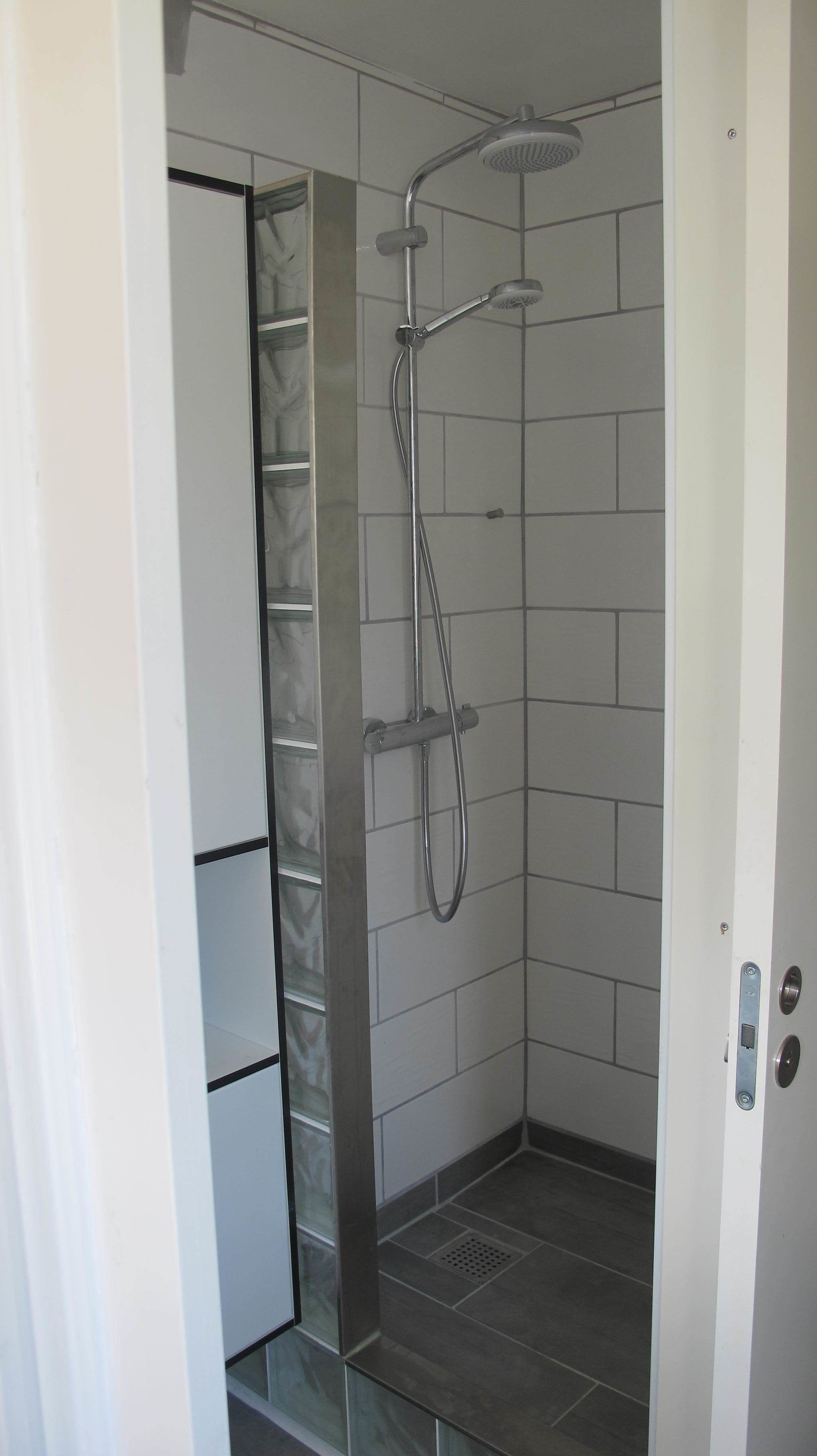Family Quadruple Room, 1 Bedroom | Bathroom | Hair dryer, towels