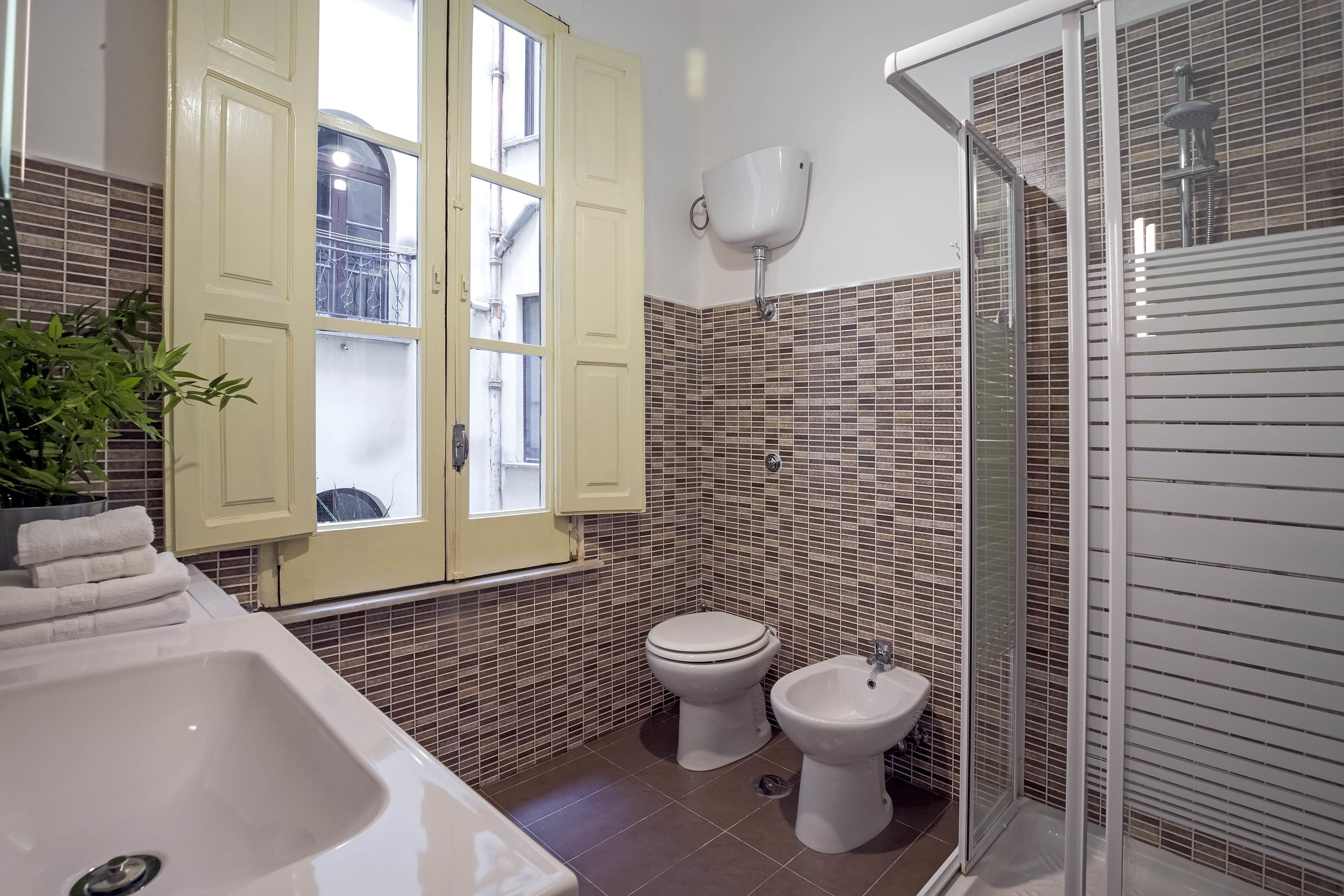 Appartement, 1 chambre, balcon | Équipements de salle de bain | Douche, articles de toilette gratuits, sèche-cheveux, bidet