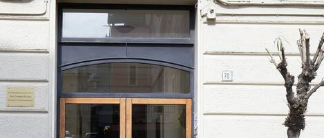 واجهة المنشأة