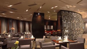 Breakfast, lunch and dinner served  - Fortune Century Hotel Zhuhai (Zhuhai)