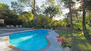 Outdoor pool - Waterland (Cape Town)